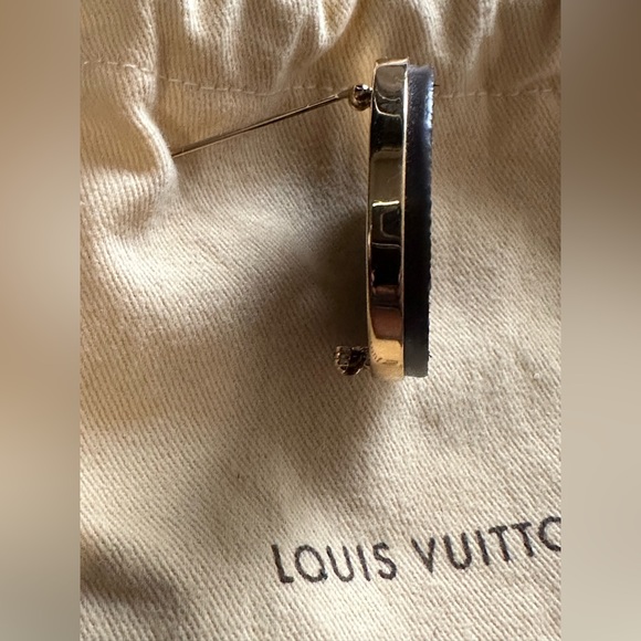 Louis Vuitton Monogram Button Pin-Authentic - Picture 3 of 5